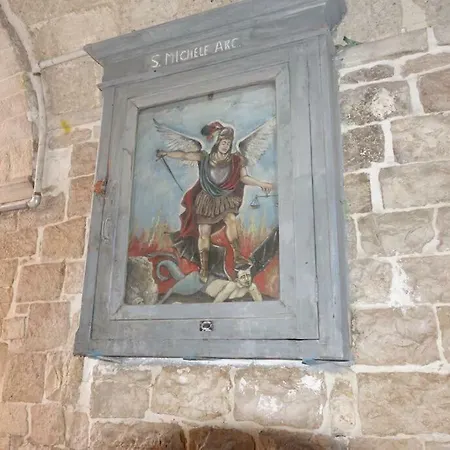 Arco San Michele شقة