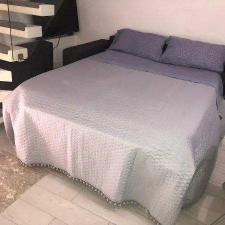 Arco San Michele شقة